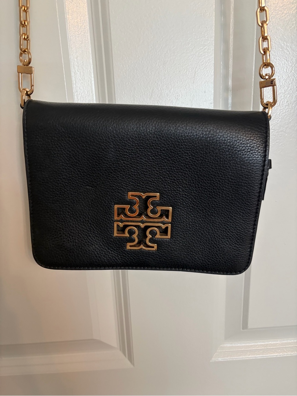 Tory Burch Black Crossbody Bag with Gold Logo - Picture 2 of 9